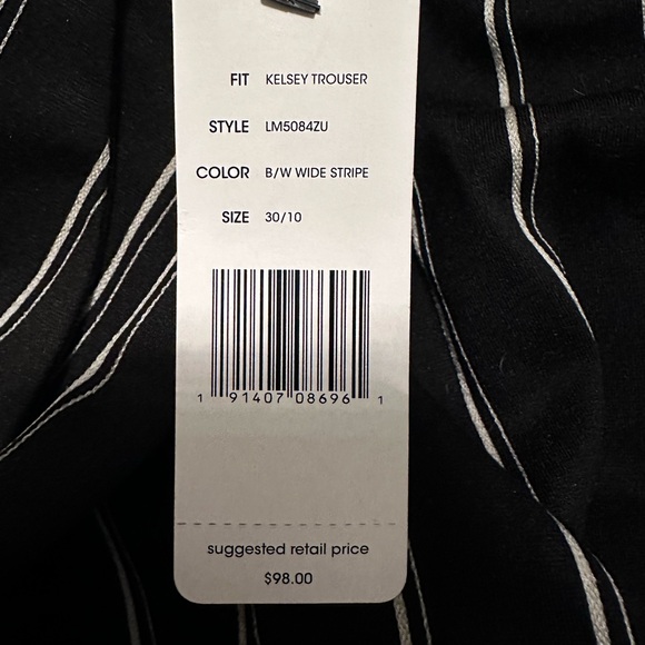 ⭐️ NWT ⭐️ Liverpool Women’s Striped Kelsey Trousers - Picture 8 of 10